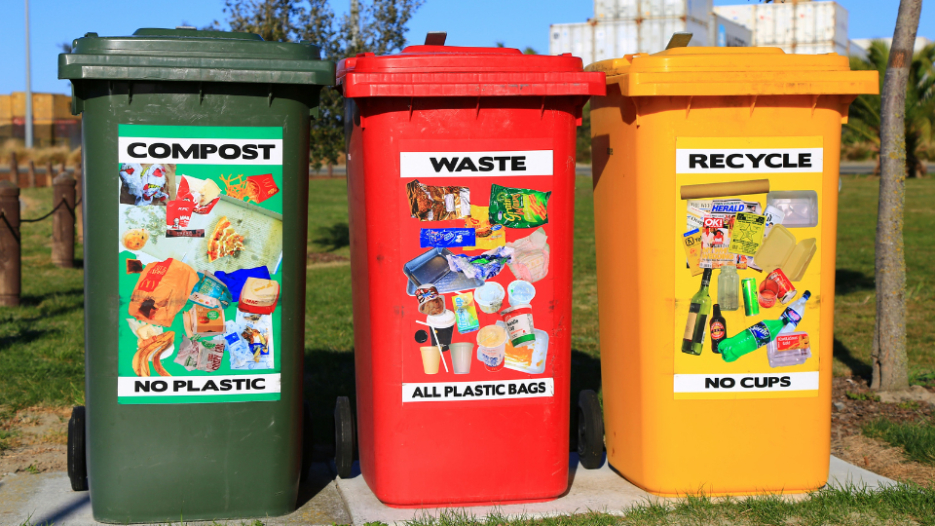 Sizonethezeka wheelie bins (1)